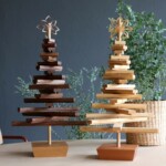 ホワイトアッシュとウォールナットの木製クリスマスツリー